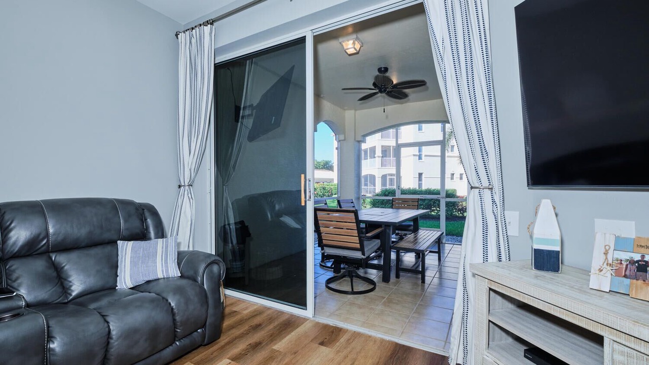 Photo of Livingroom in Tropical Cove