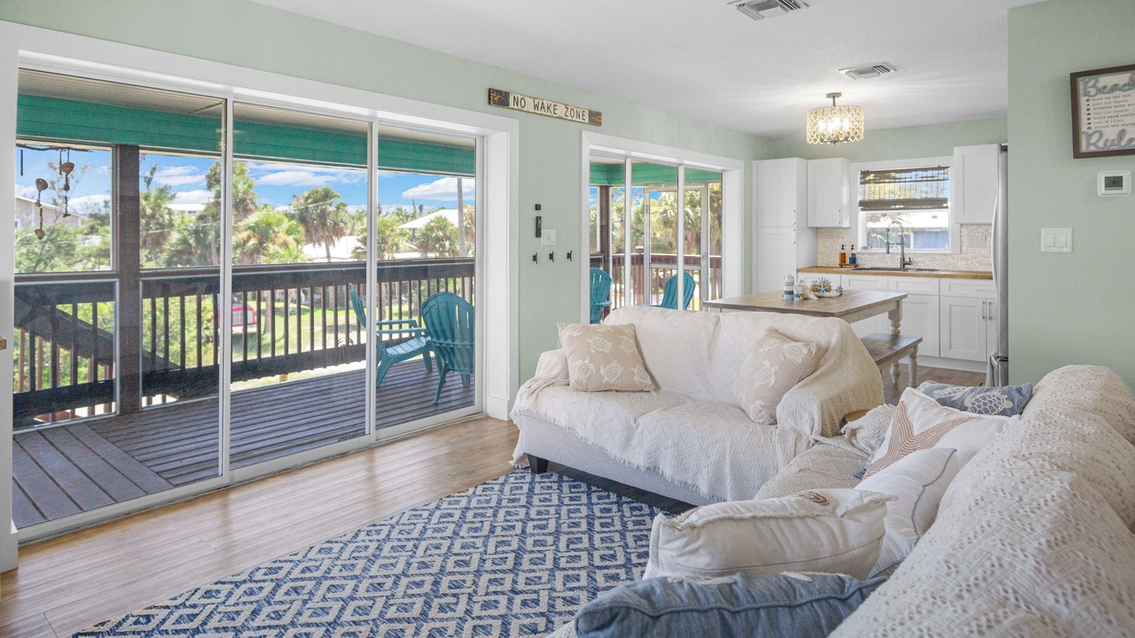 Photo of Livingroom in Placida