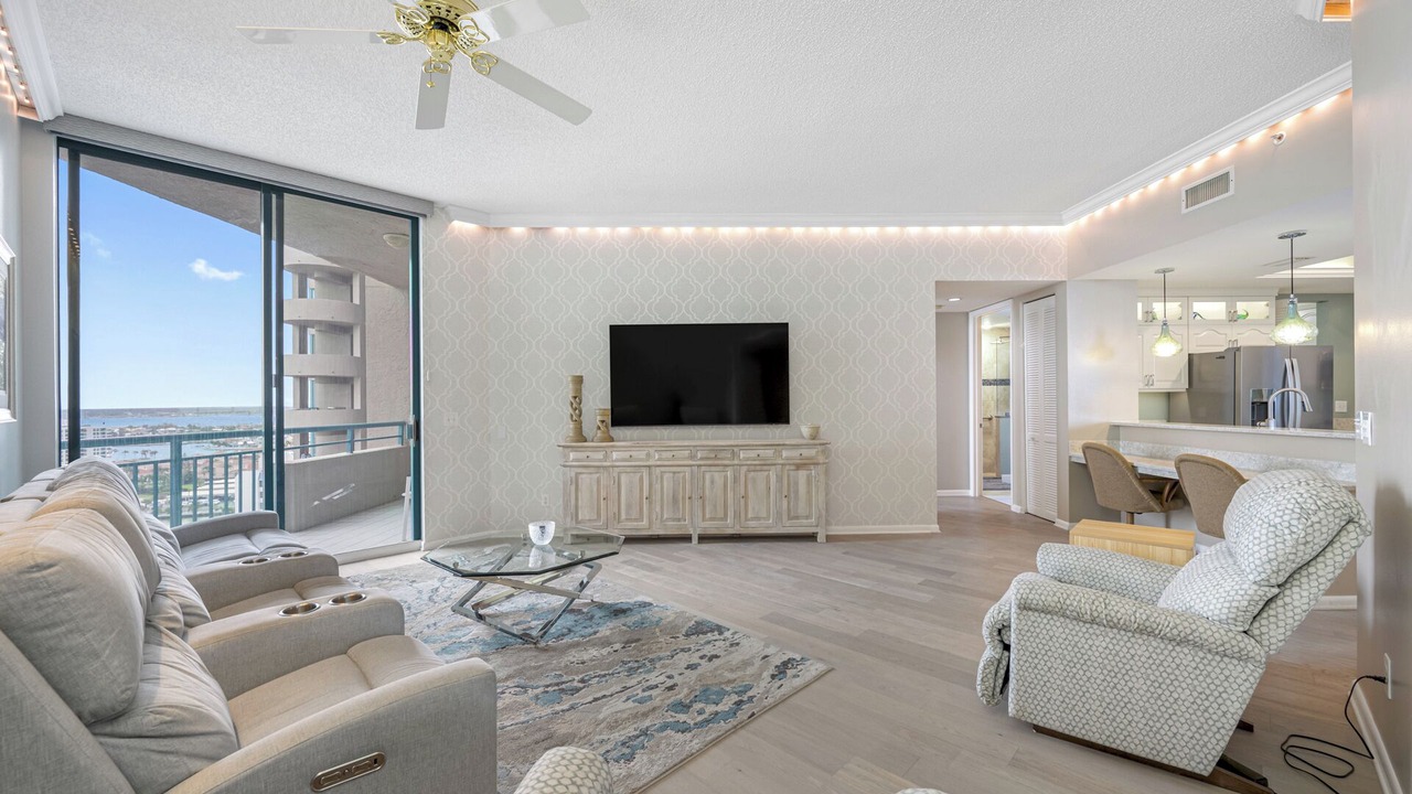 Photo of Livingroom in Sand Key