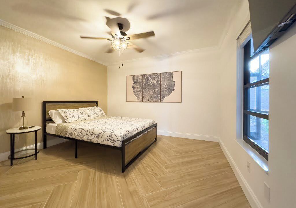 Photo of Bedroom in Iona