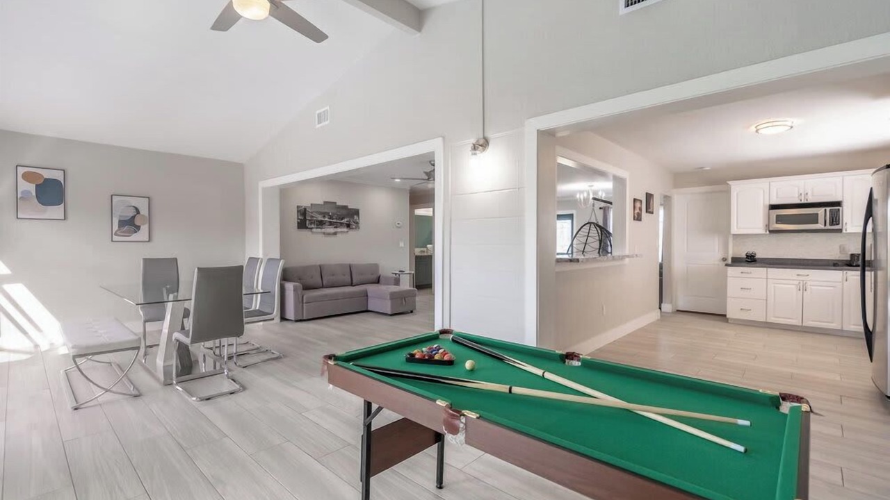 Photo of Bedroom in Lochmoor Waterway Estates