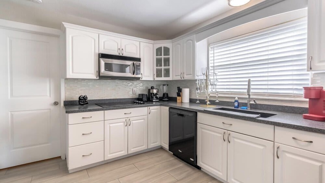 Photo of Kitchen in Lochmoor Waterway Estates