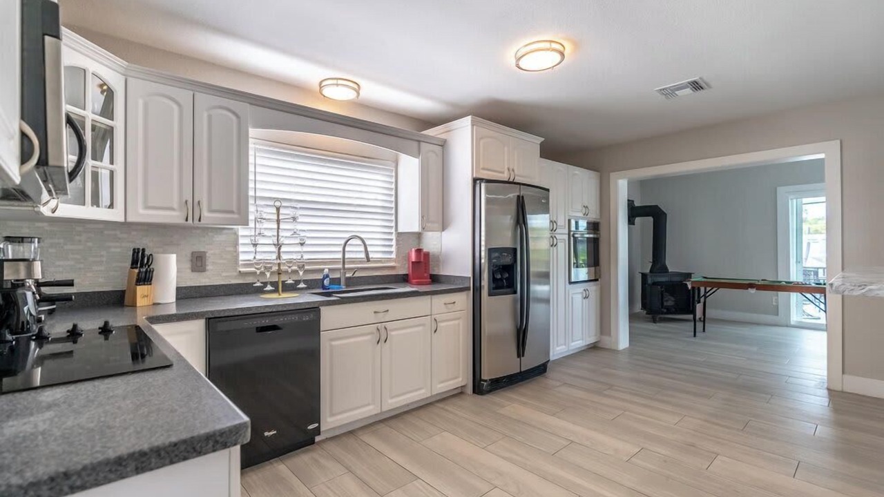Photo of Kitchen in Lochmoor Waterway Estates