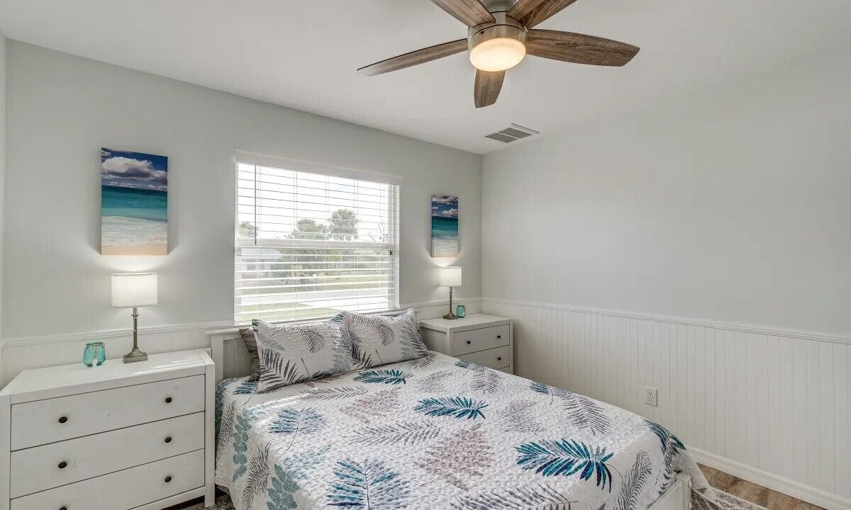 Photo of Bedroom in Bokeelia