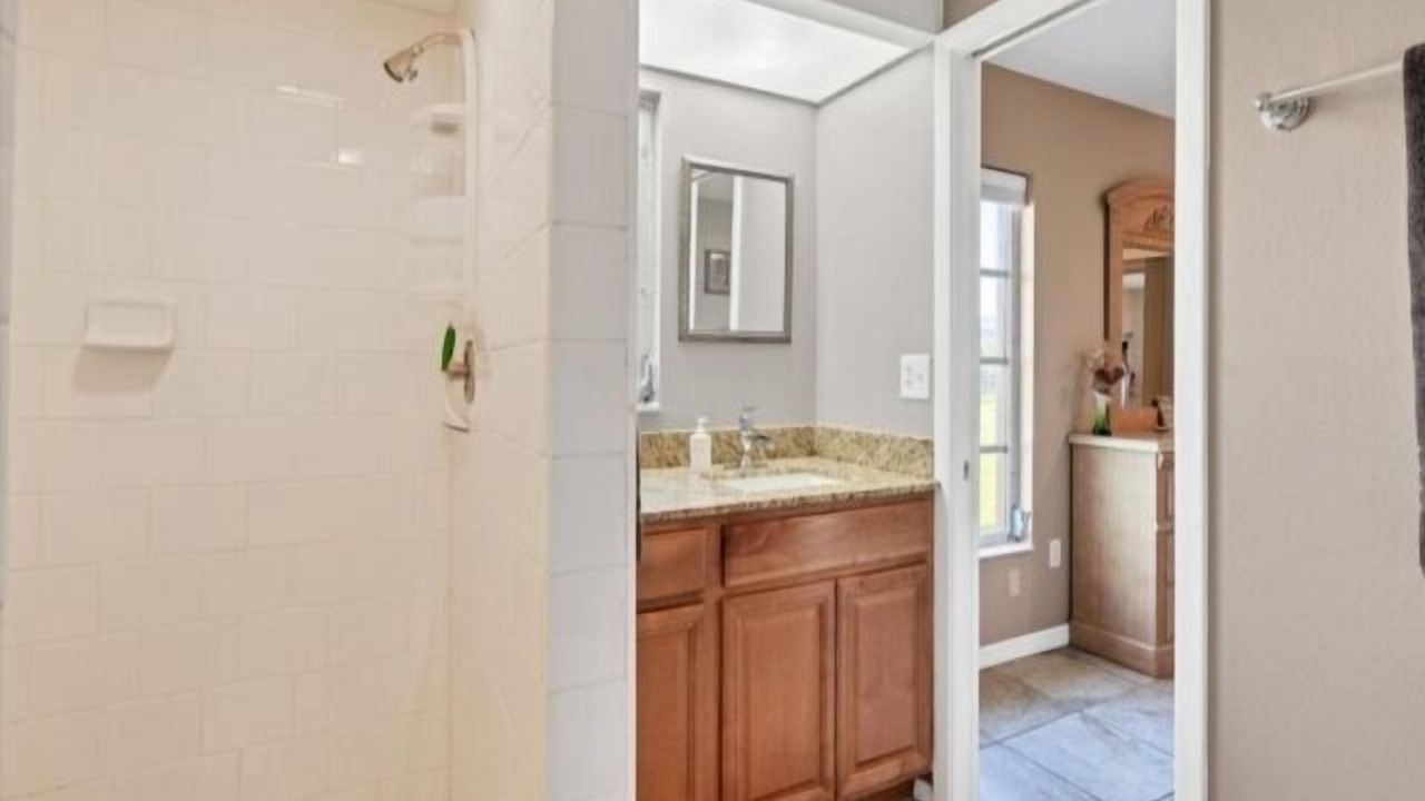 Photo of Bathroom in Gulf Cove