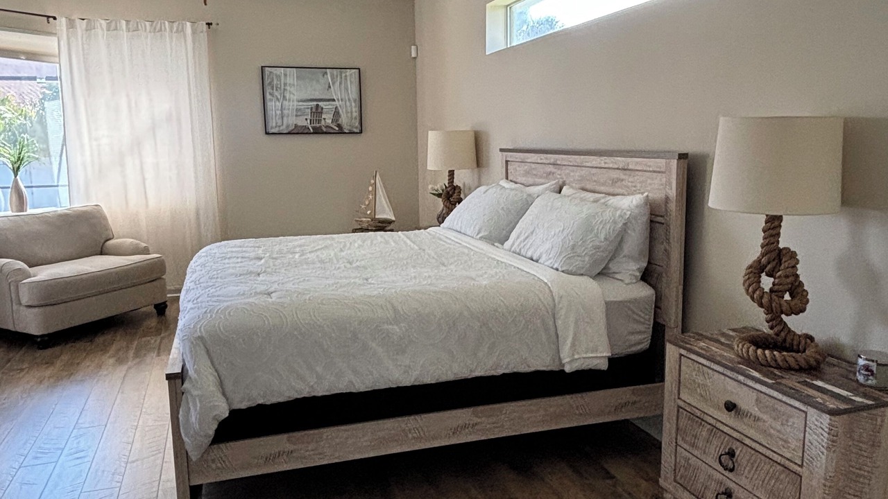 Photo of Bedroom in Englewood East
