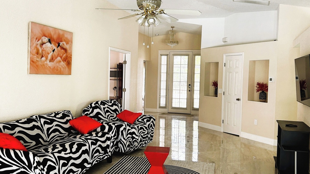 Photo of Livingroom in Rotonda Heights