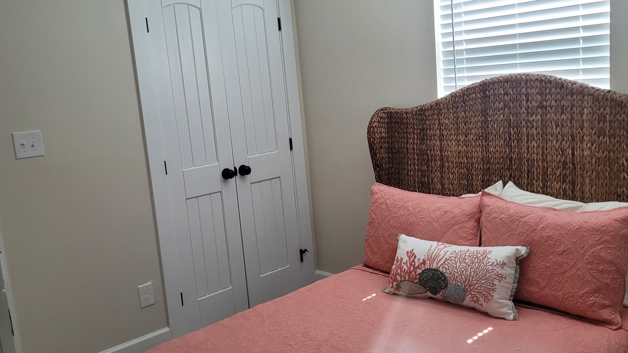 Photo of Bedroom in Tarpon Springs