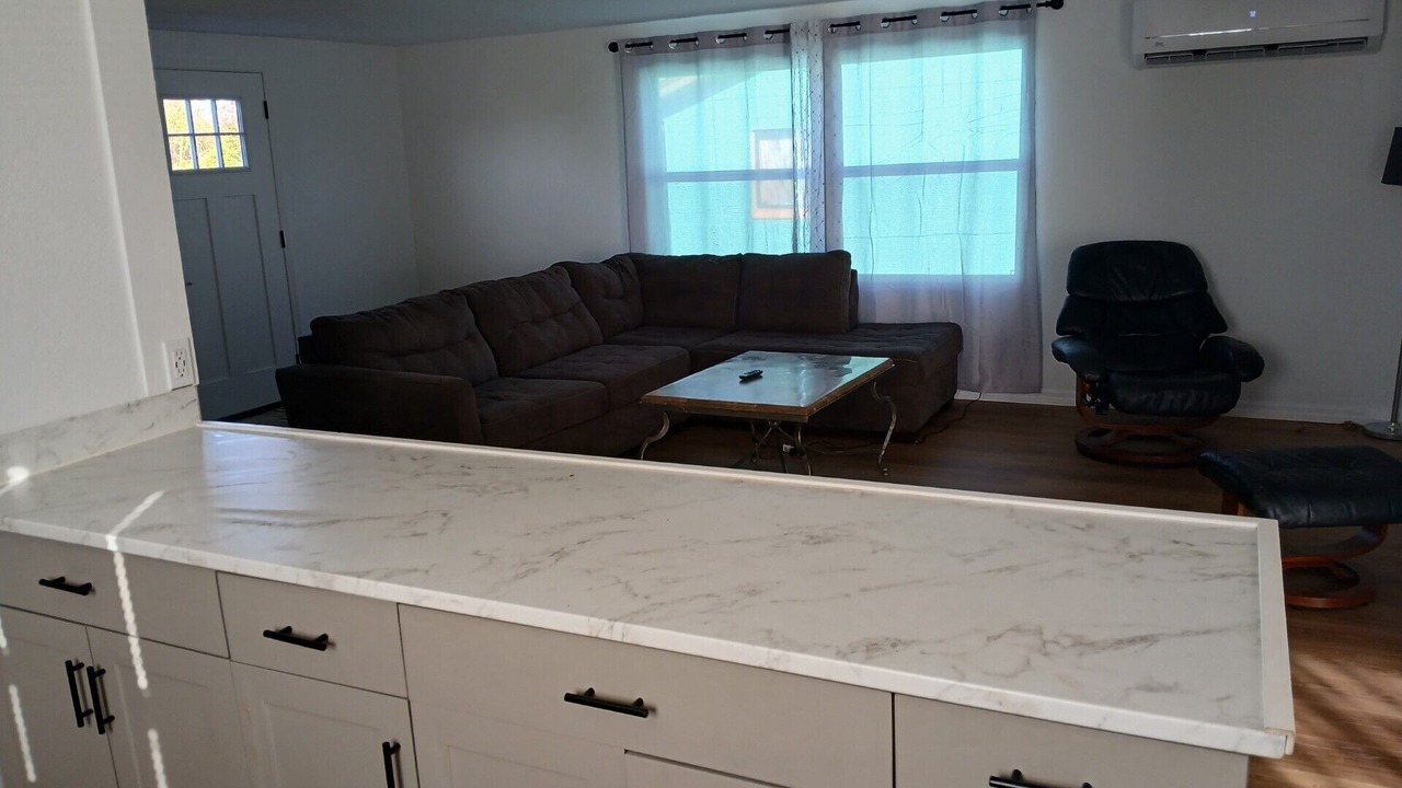 Photo of Livingroom in Grove City
