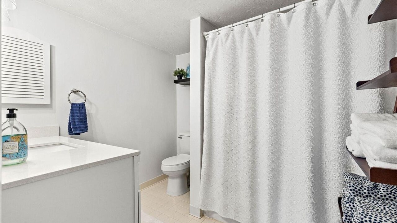 Photo of Bathroom in Pinellas Point