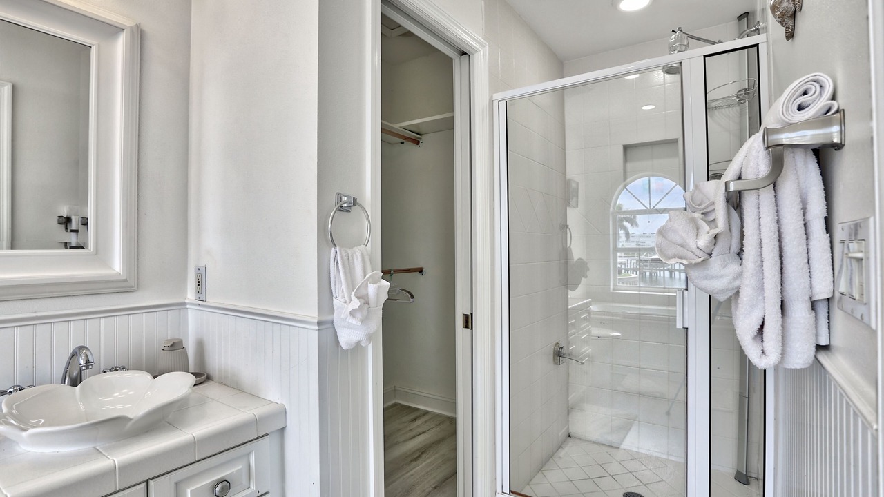 Photo of Bathroom in Bahia Shores