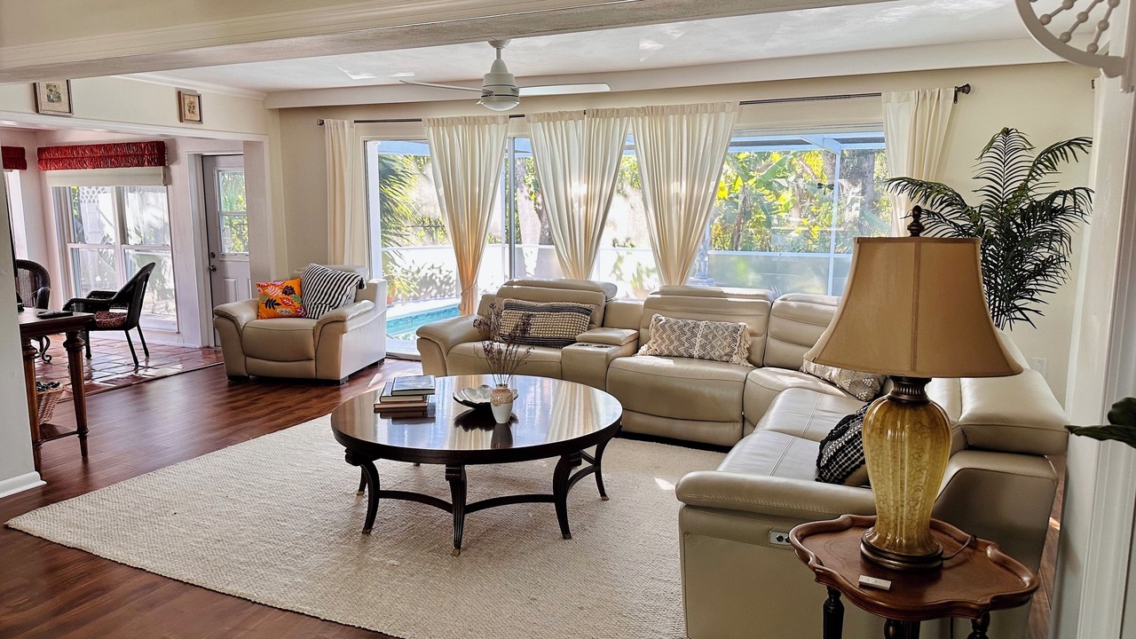 Photo of Livingroom in Coquina Sands