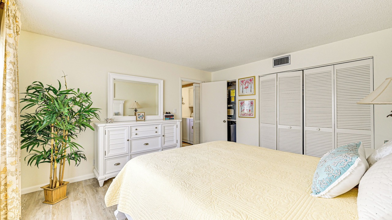 Photo of Bedroom in East Naples