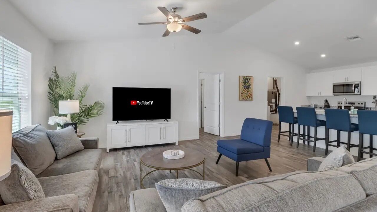 Photo of Livingroom in Mariner