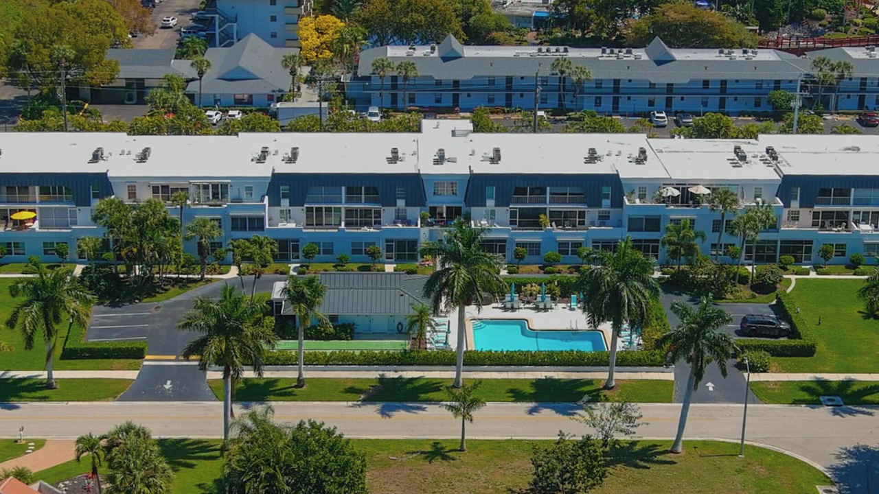 Photo of Outdoor in Park Shore