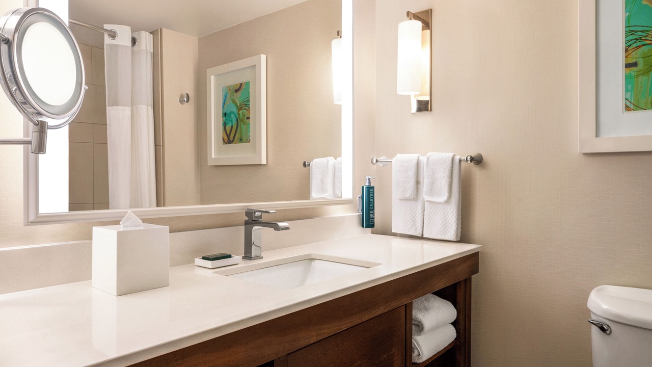 Photo of Bathroom in Park Shore