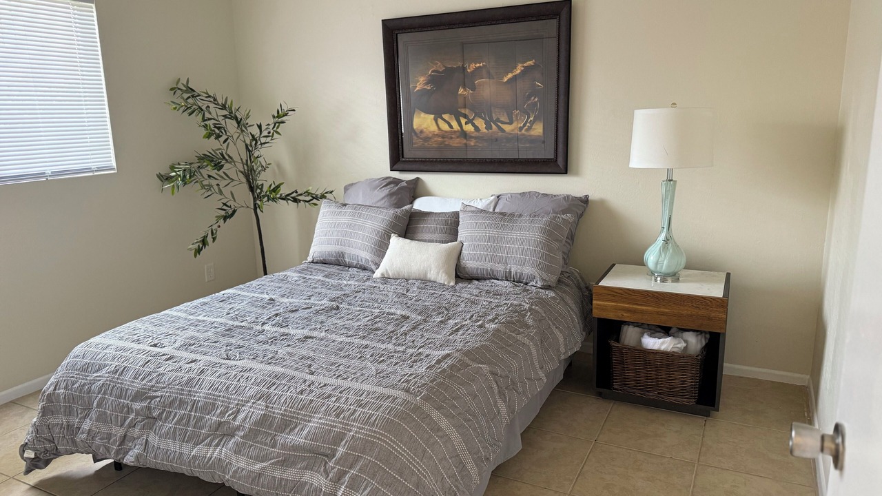 Photo of Bedroom in San Carlos Park
