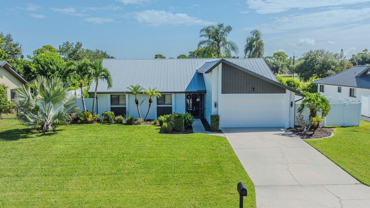 Photo of Others in Lochmoor Waterway Estates