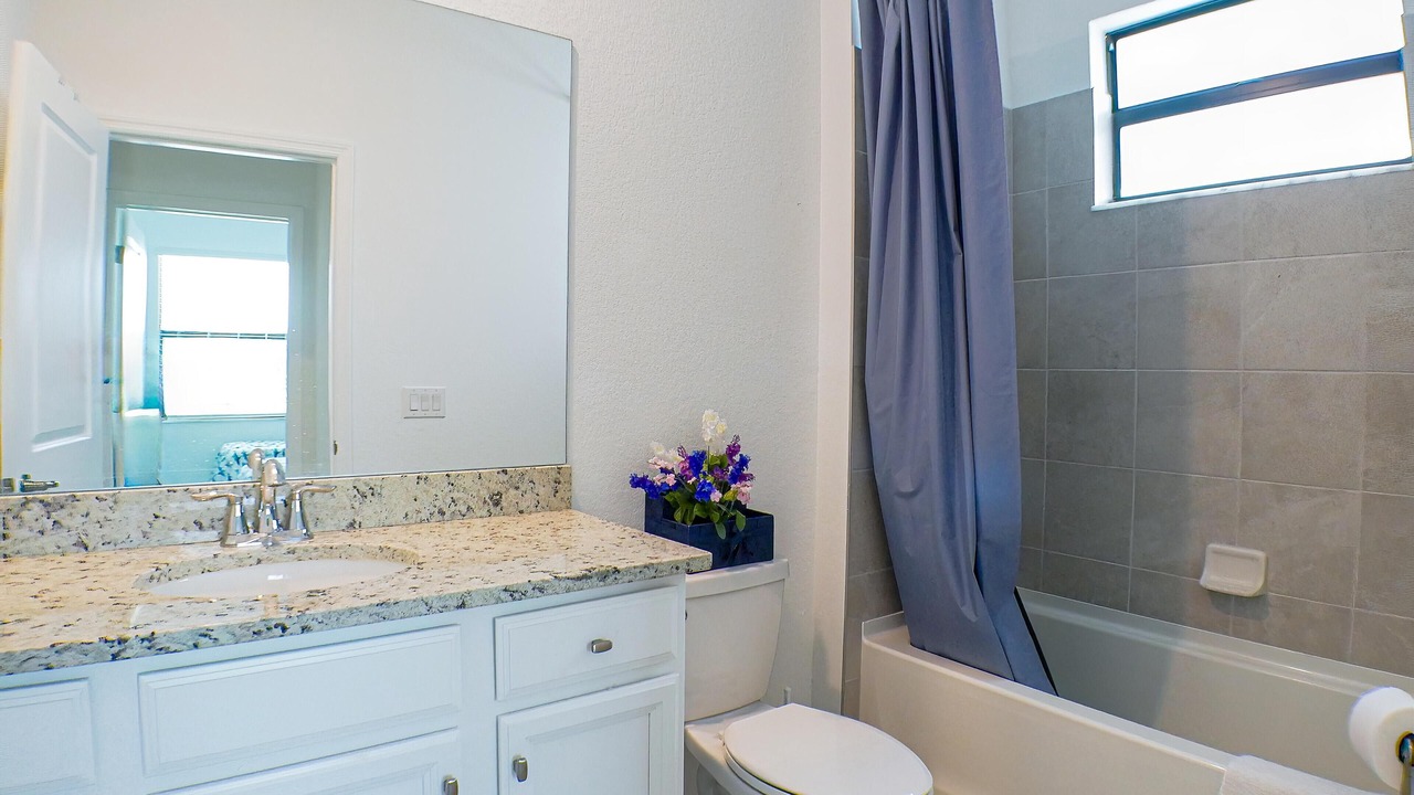 Photo of Bathroom in River Hall