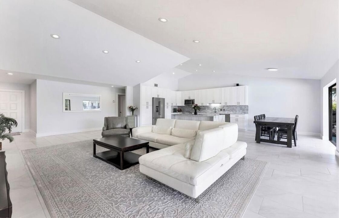 Photo of Livingroom in Palmetto Point