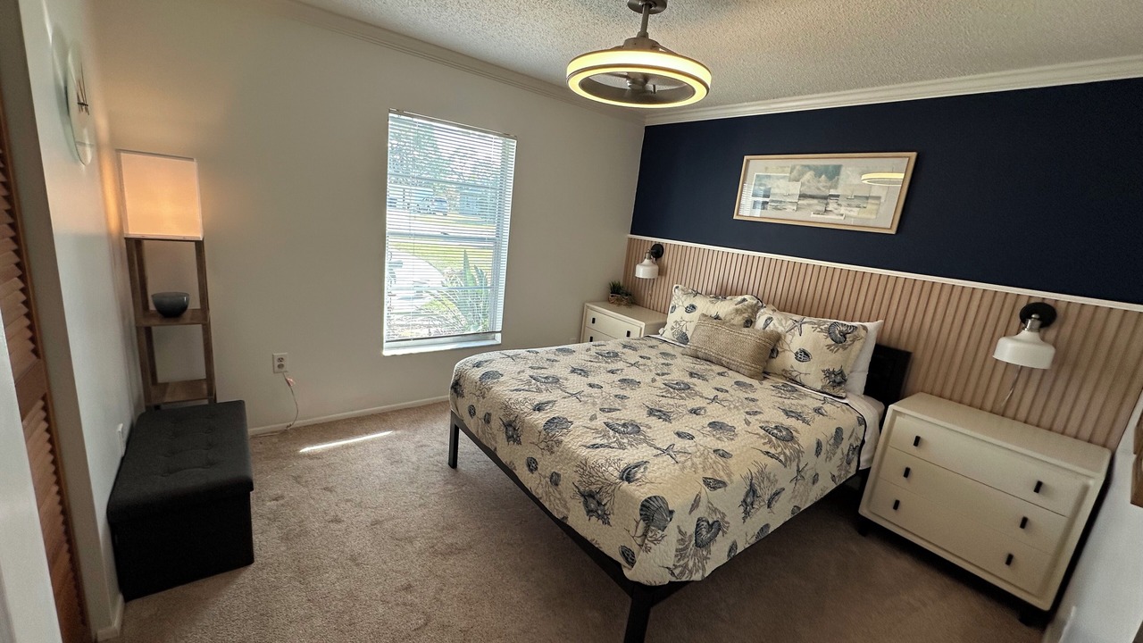 Photo of Bedroom in Gulf Gate Estates