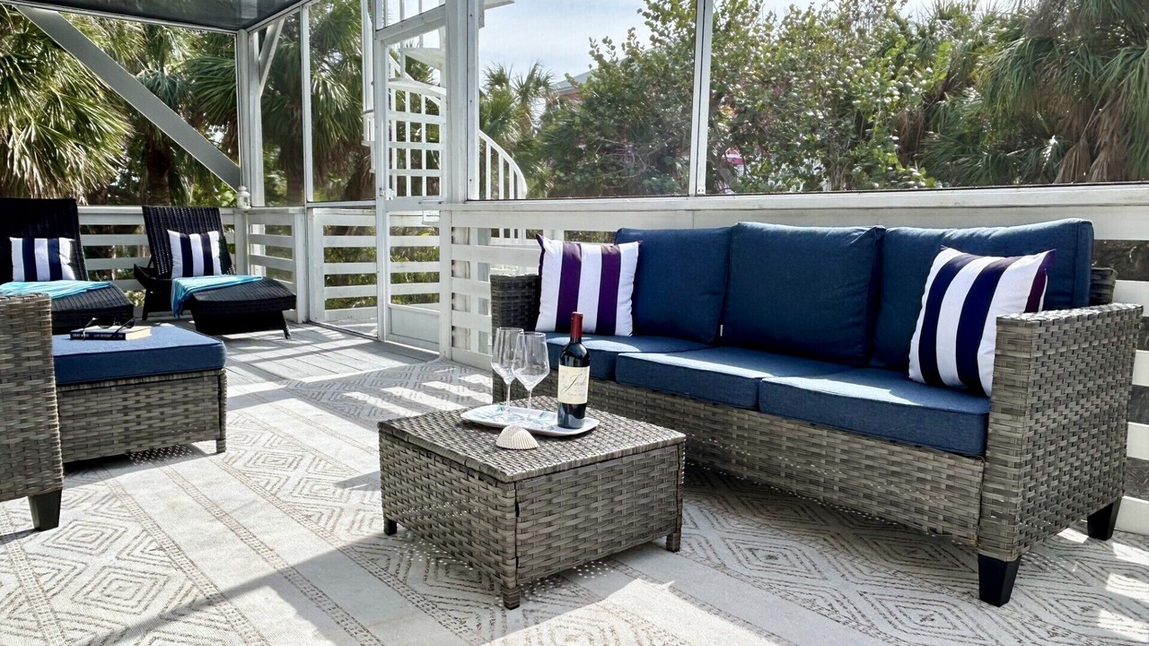 Photo of Livingroom in North Captiva
