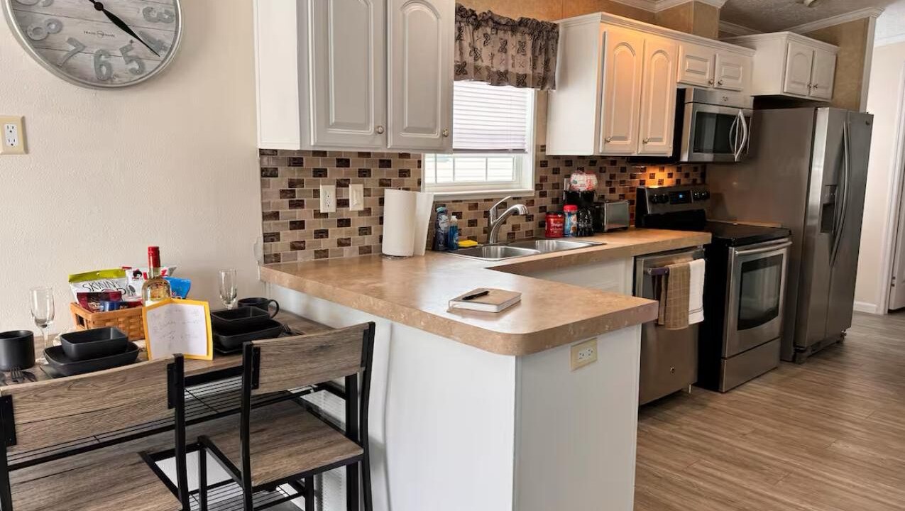 Photo of Kitchen in Bayshore Gardens
