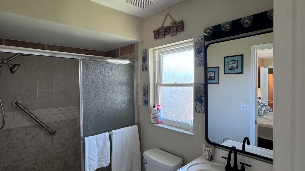 Photo of Bathroom in Pelican