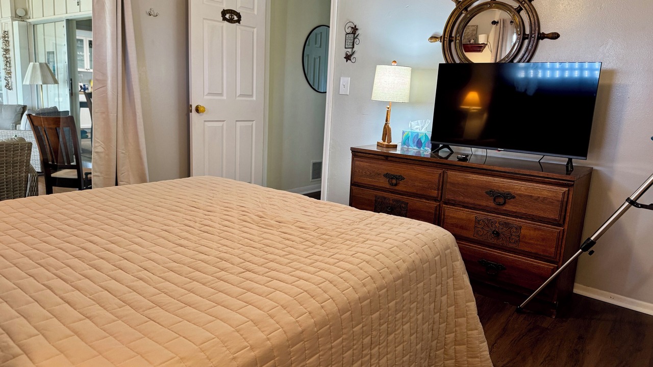 Photo of Bedroom in Gulf Cove