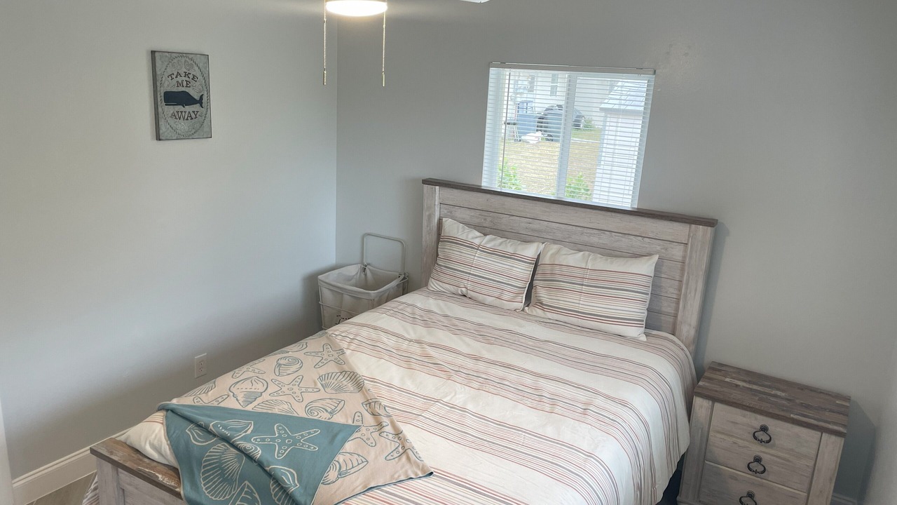 Photo of Bedroom in Warm Mineral Springs