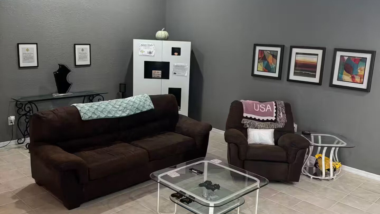Photo of Livingroom in Palm Harbor