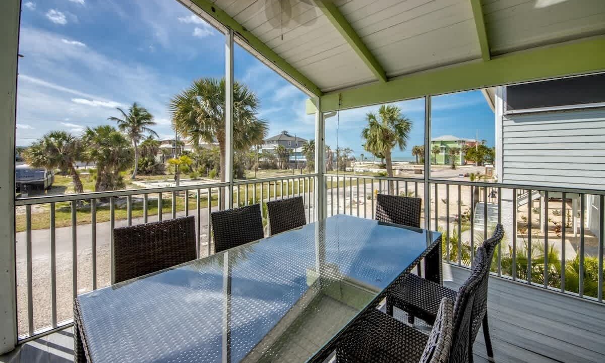 Photo of Outdoor in Mid Island
