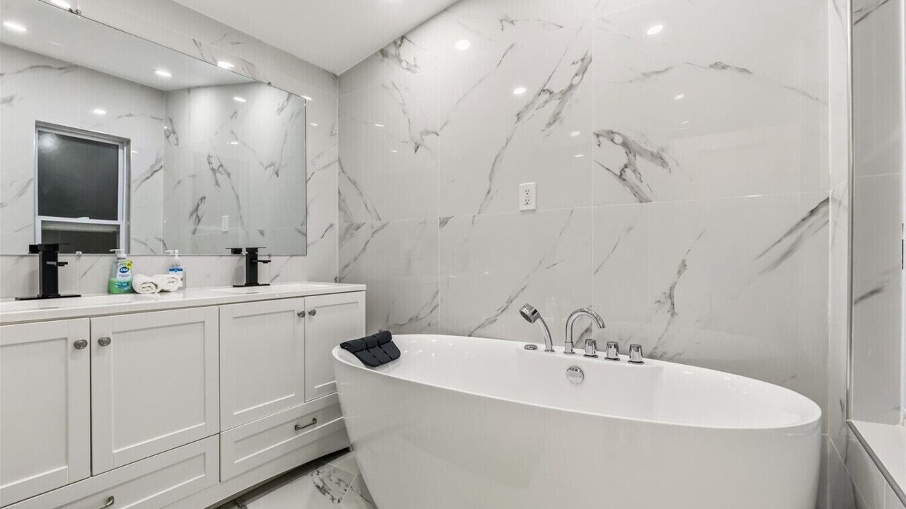 Photo of Bathroom in Westlake Village