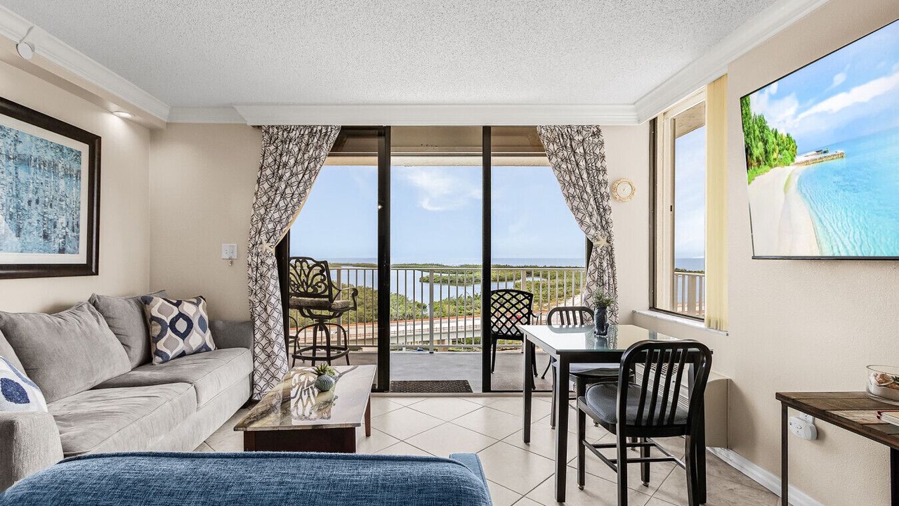 Photo of Livingroom in Fort Myers Beach