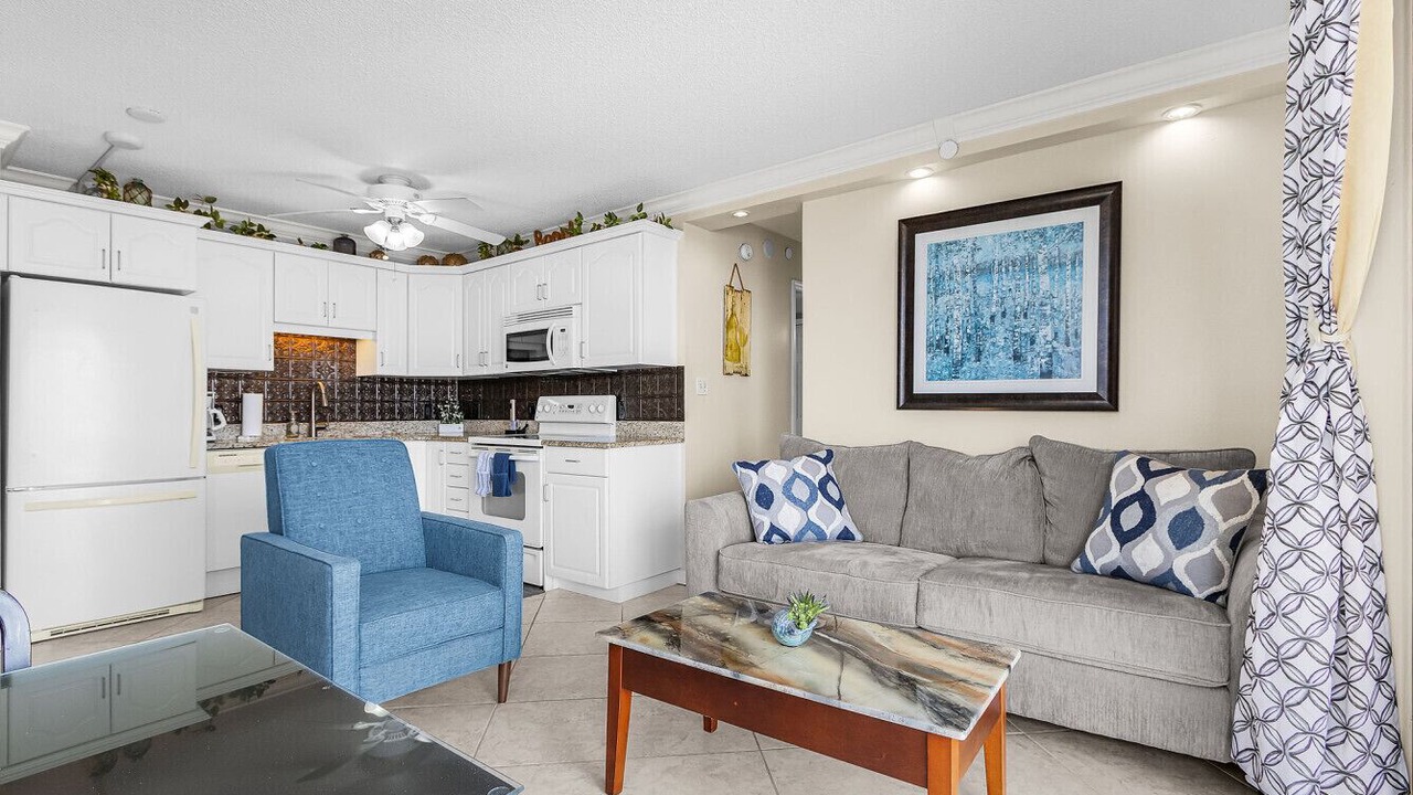 Photo of Livingroom in Fort Myers Beach