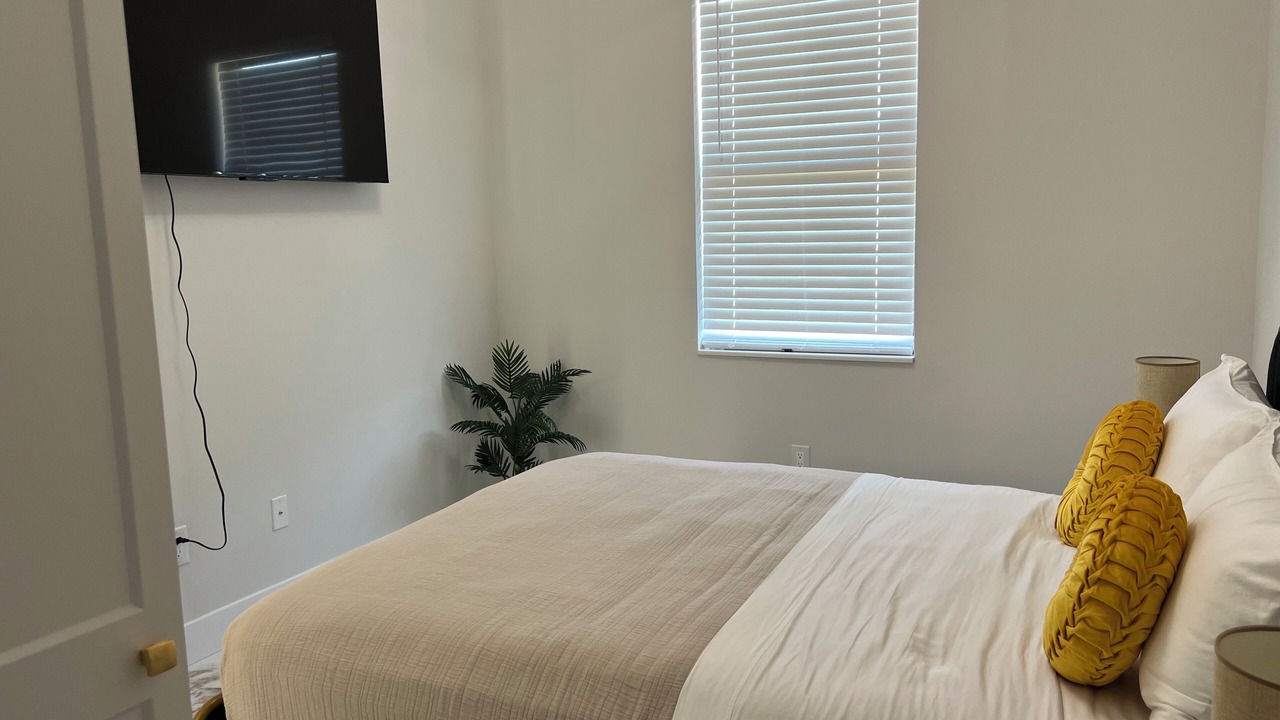 Photo of Bedroom in Pine Valley