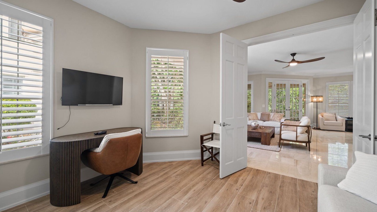 Photo of Livingroom in Park Shore