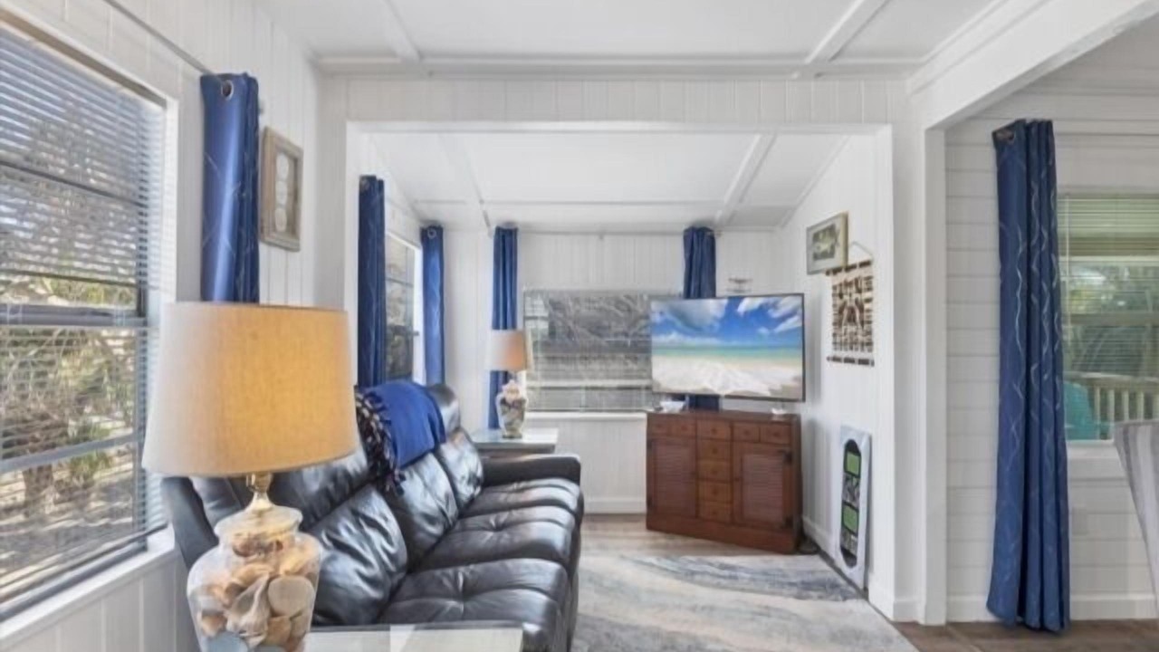 Photo of Livingroom in Placida