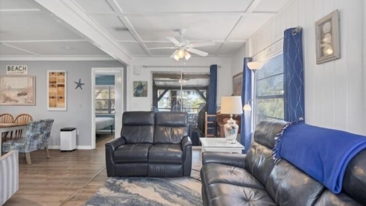 Photo of Livingroom in Placida