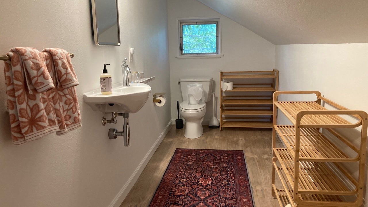 Photo of Bathroom in Arlington Park