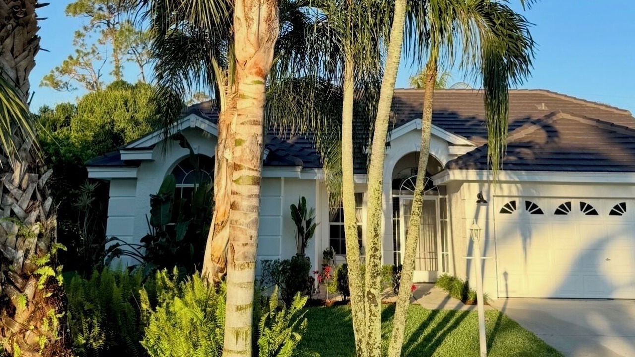 Photo of Outdoor in Crown Pointe