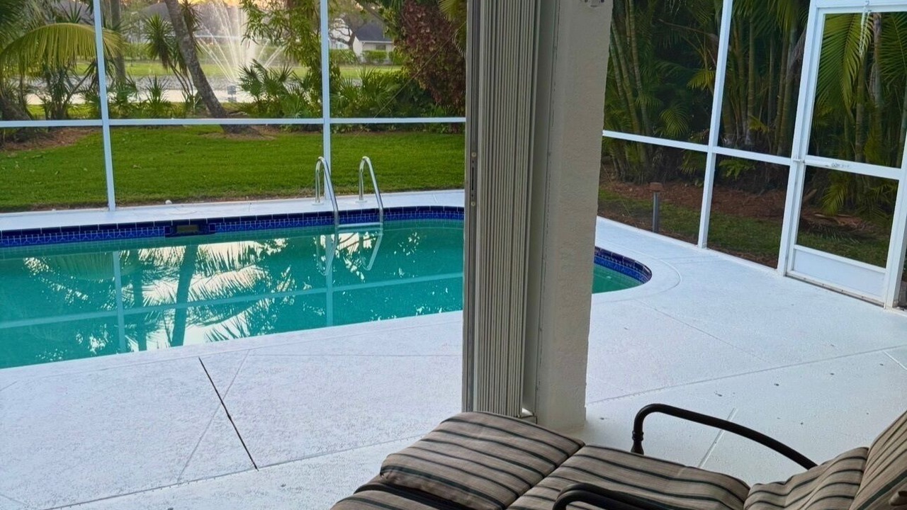 Photo of Outdoor in Crown Pointe