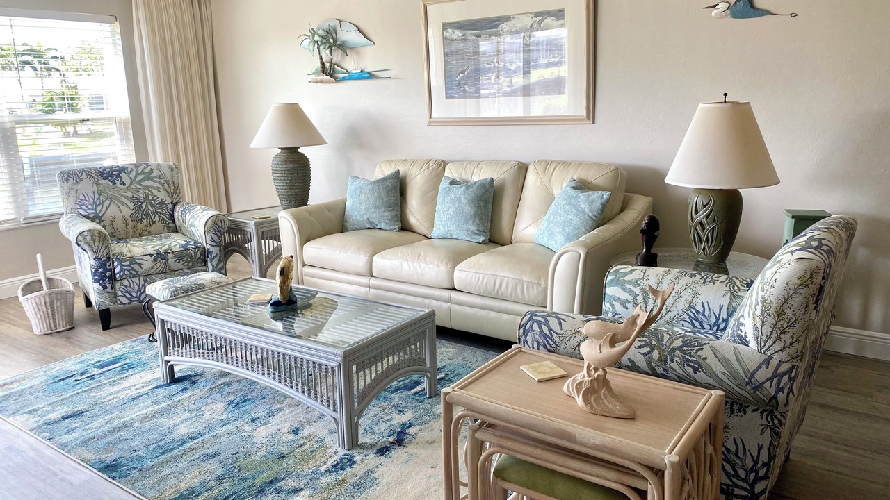 Photo of Livingroom in Yacht Club