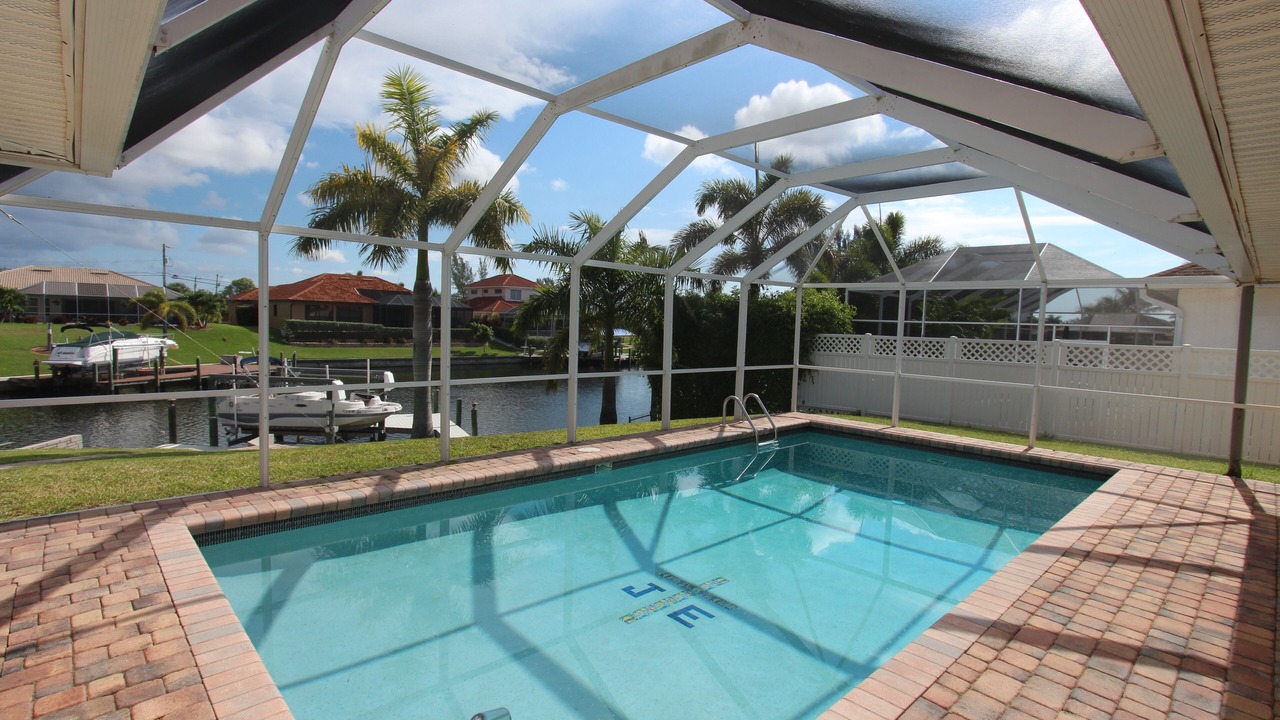 Photo of Outdoor in Pelican