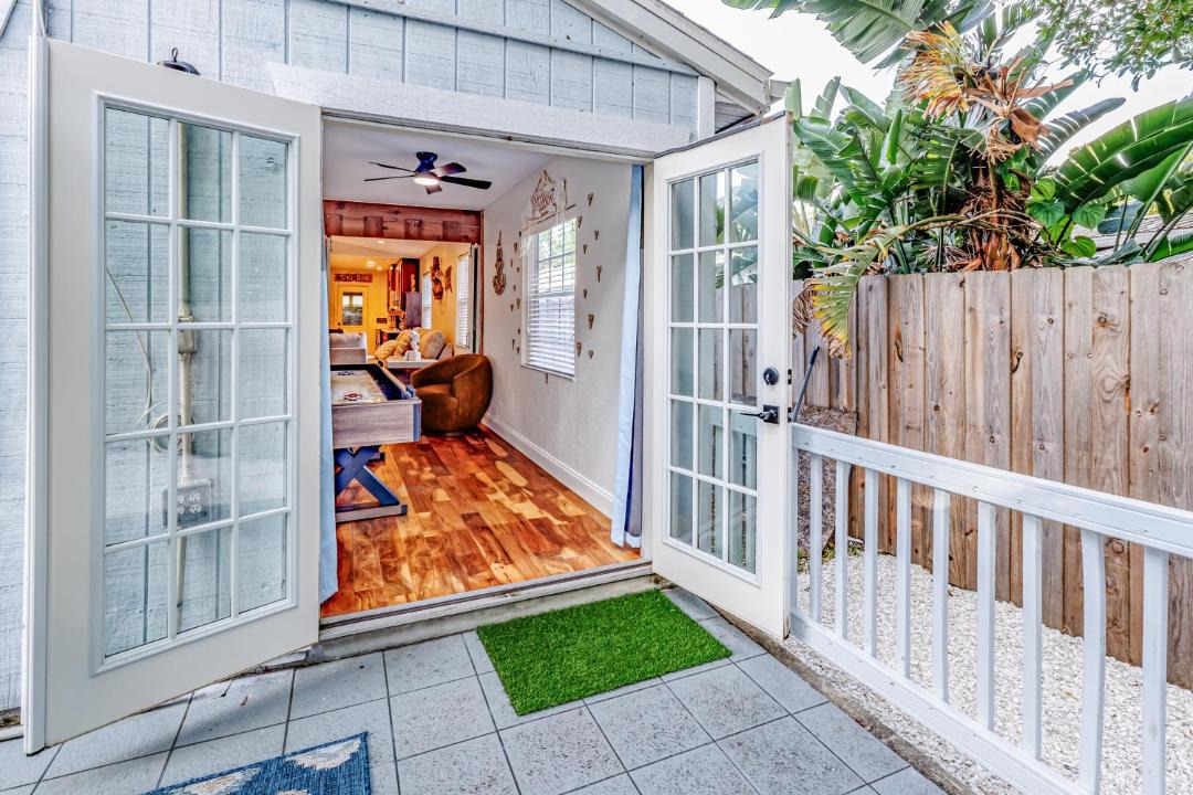 Photo of Patio Balcony in South Venice