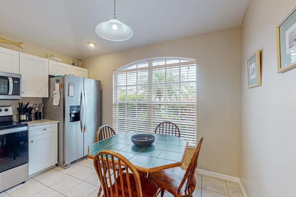 Photo of Kitchen in Beachwalk Isles
