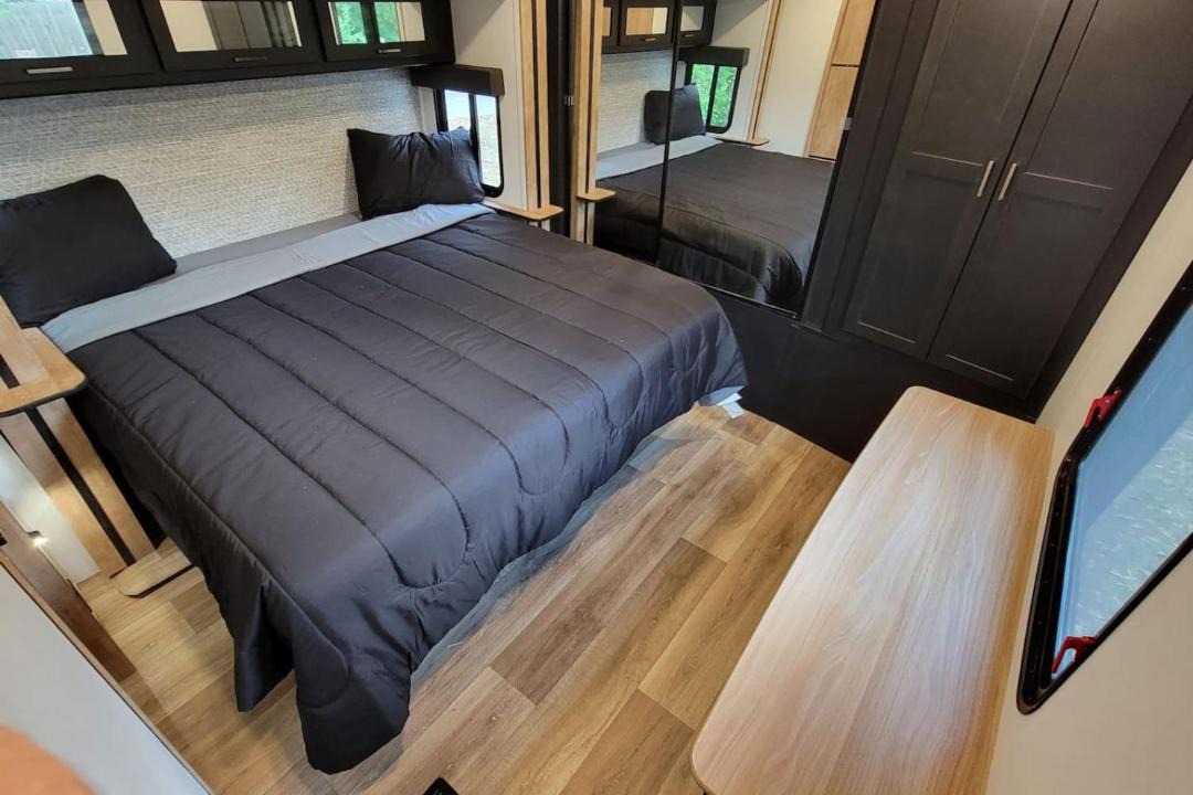Photo of Bedroom in Warm Mineral Springs
