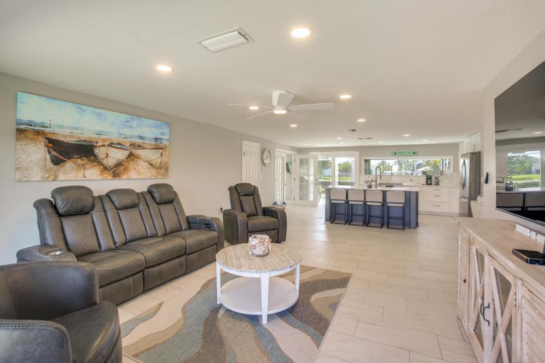 Photo of Livingroom in Charlotte Park
