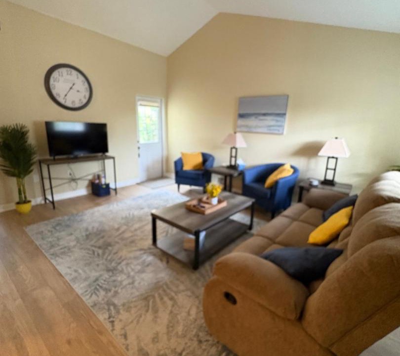 Photo of Livingroom in Lake St. George