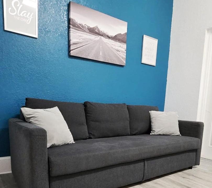 Photo of Livingroom in West Perrine